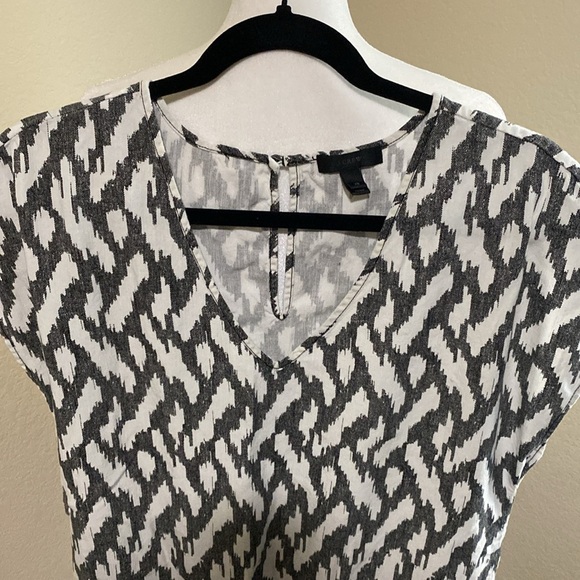 J.Crew Black and White Graphic Cap Sleeve Shorts Jumper. Size XS. With Pockets. - Picture 4 of 16